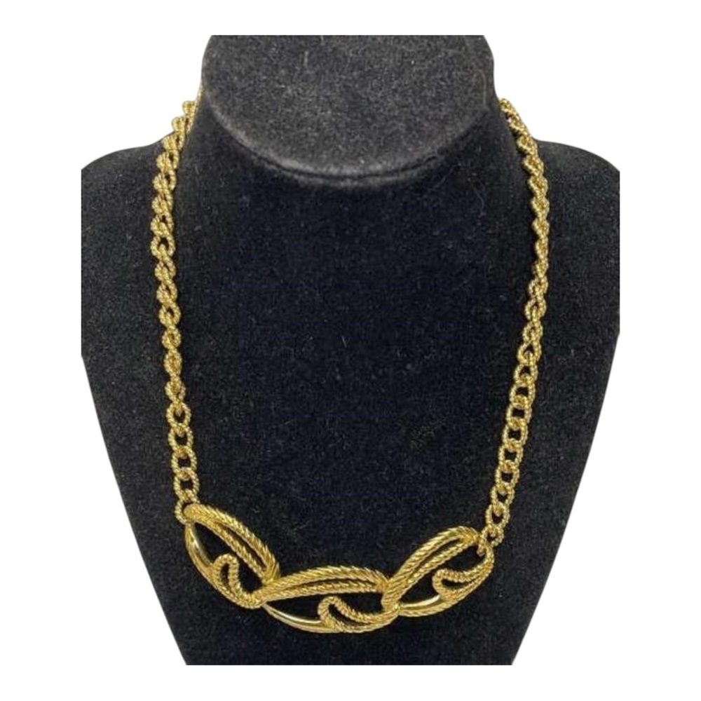 Trifari Vintage Gold-Tone Twisted Rope Link Statement Necklace